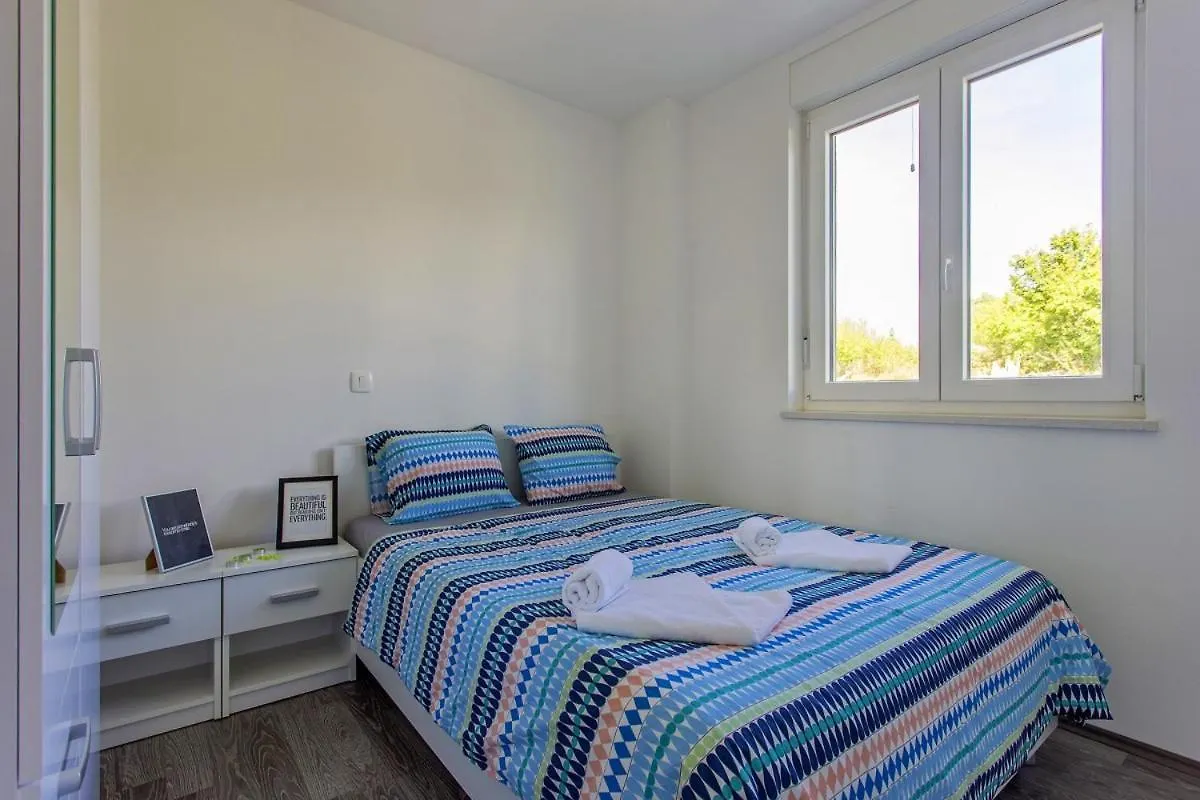 Žminj Villa Mate In Kuhari - Haus Fuer 8 Personen
